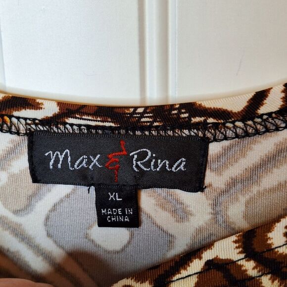 Max & Rina Womens Sz XL Stretch Knit‎ Top Wooden Beads Mixed Print Asymmetrical - Picture 6 of 7